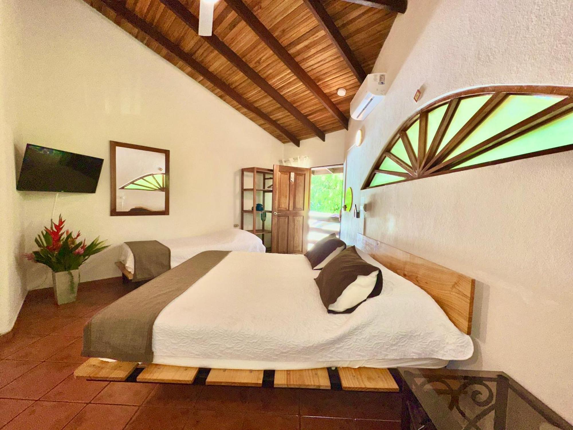 Hotel Luna Llena Тамариндо Экстерьер фото