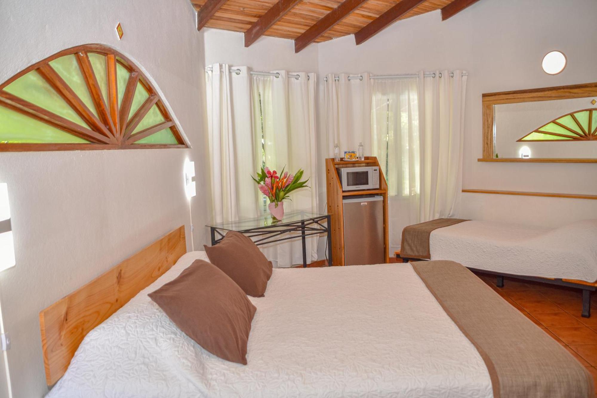Hotel Luna Llena Тамариндо Экстерьер фото