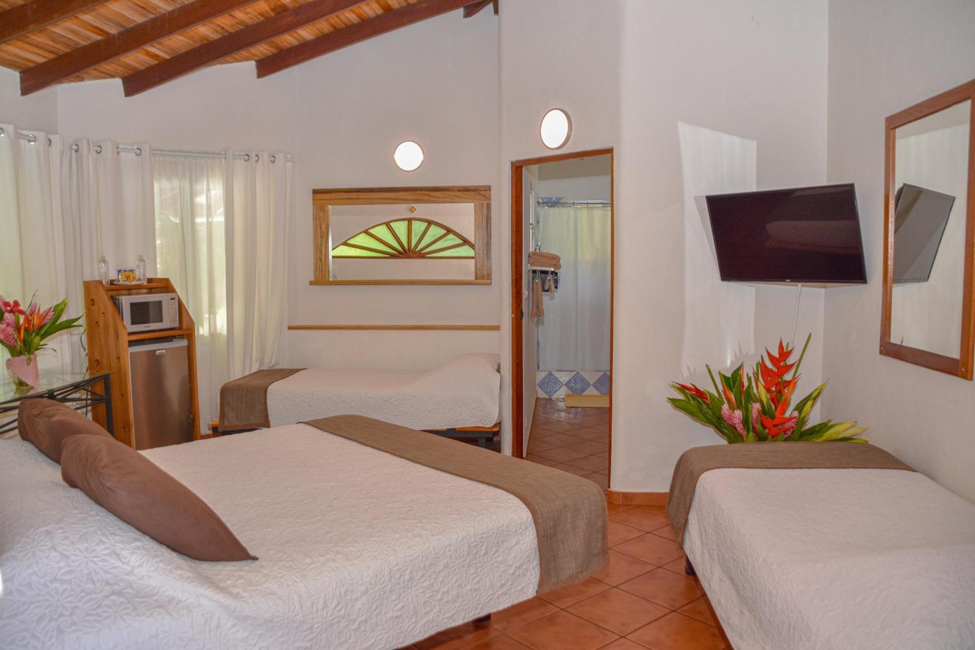 Hotel Luna Llena Тамариндо Экстерьер фото